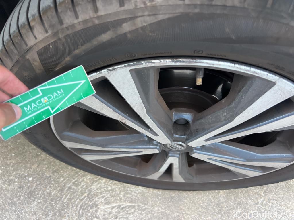  Nissan  Qashqai NISSAN  / 2017 / 5P / todoterreno dCi 150CV (110kW) N-CONNECTA (AC) #16
