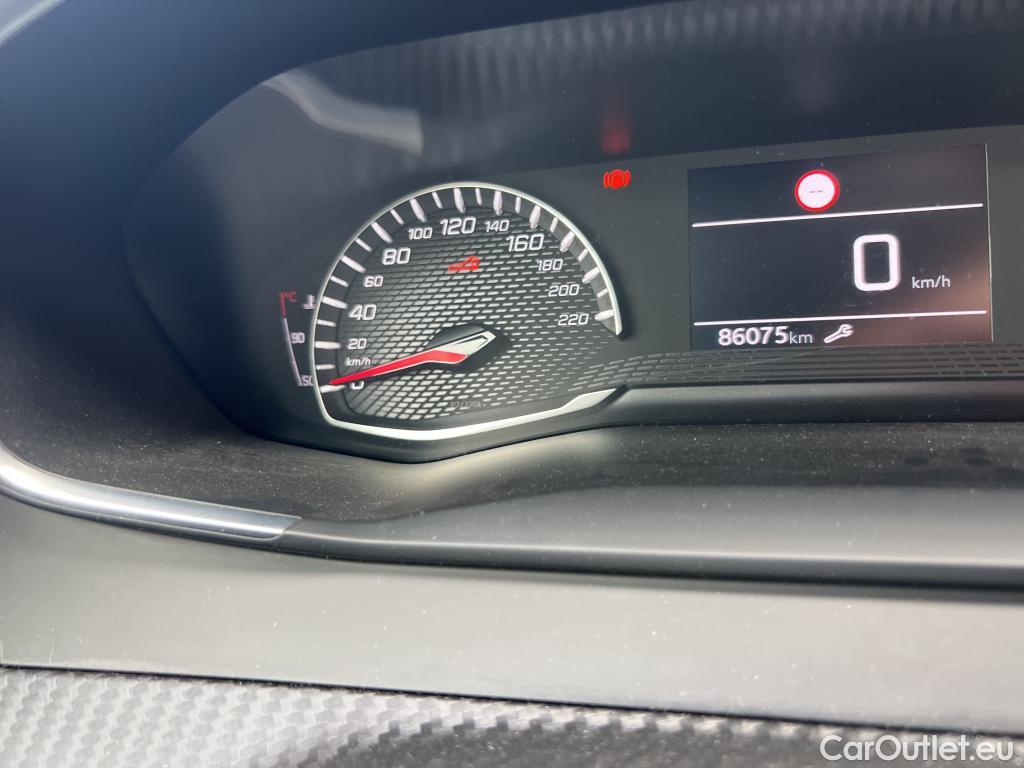  Peugeot  2008  Allure Pack 1.5 HDi 110CV MT6 E6d #8
