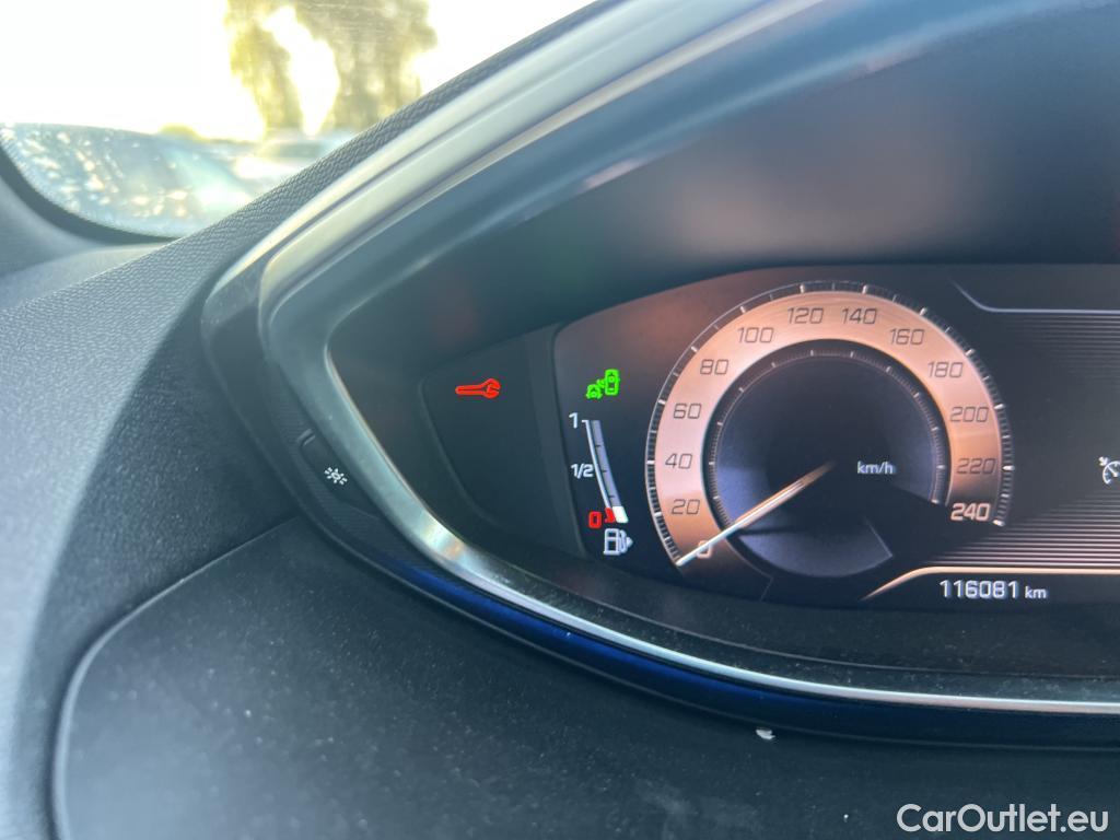 Peugeot  3008  Allure 1.5 HDi 130CV AT8 E6dT #42