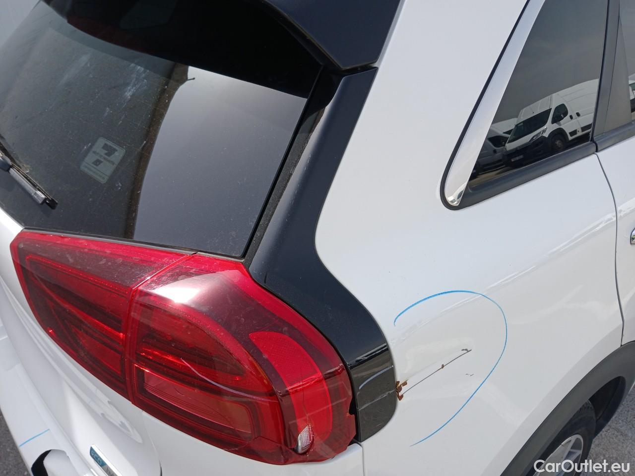  KIA  Niro  Emotion 1.6 AT6 E6d #40