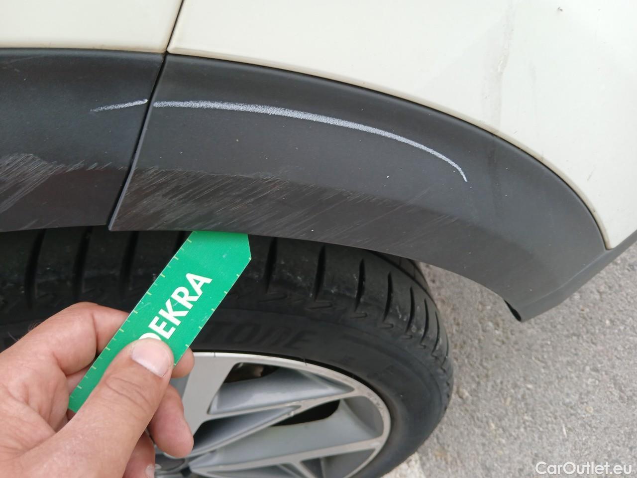  KIA  Niro  Emotion 1.6 AT6 E6d #28