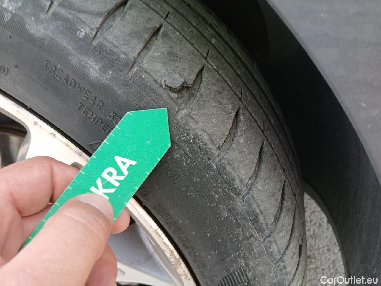  KIA  Niro  Emotion 1.6 AT6 E6d #4