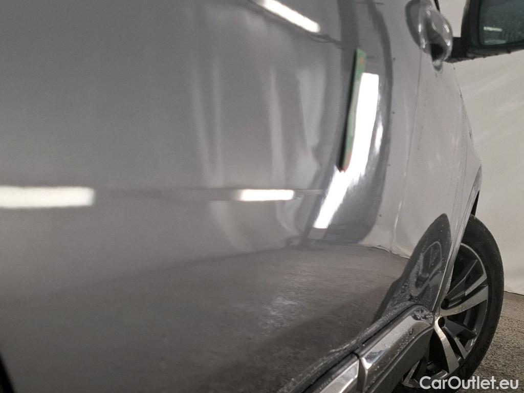  Peugeot  3008  Allure Pack 1.5 HDi 130CV BVA8 E6d #4
