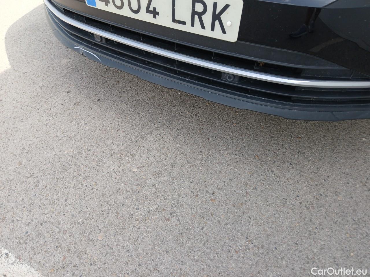  Volkswagen  Tiguan  Life 2.0 TDI 150CV AT7 E6d #9