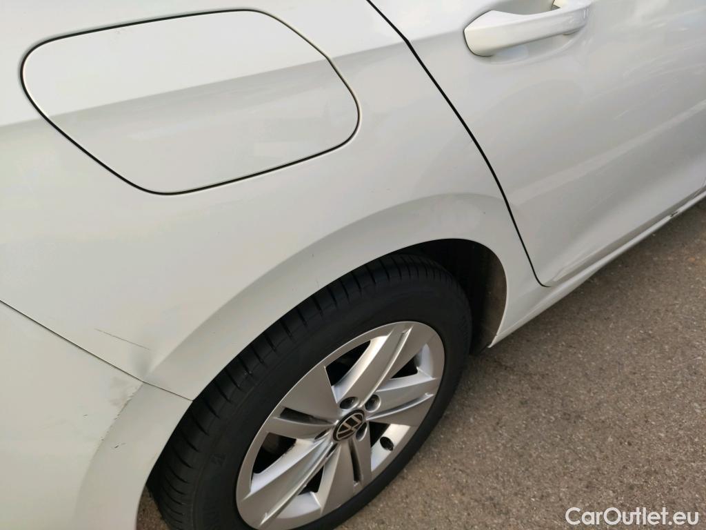  Volkswagen  Golf  VIII Berlina 2.0 TDI 115CV MT6 E6d #7