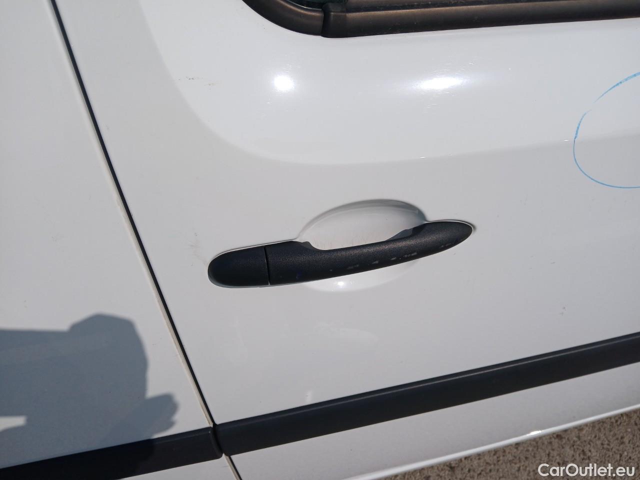  Renault  Kangoo  II Furgón Professional 1.5 dCi 95CV MT6 E6dT #20