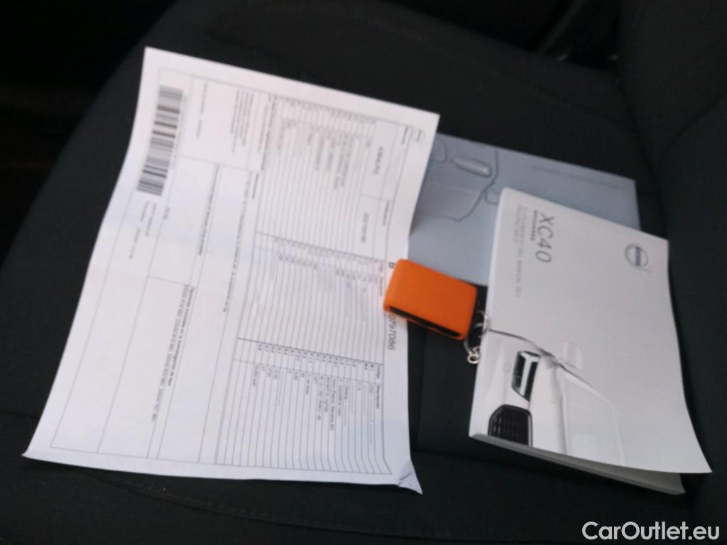  Volvo  XC 40 VOLVO XC40 / 2017 / 5P / todoterreno 1.5 T4 Twin Recharge Inscription Ex Auto #5