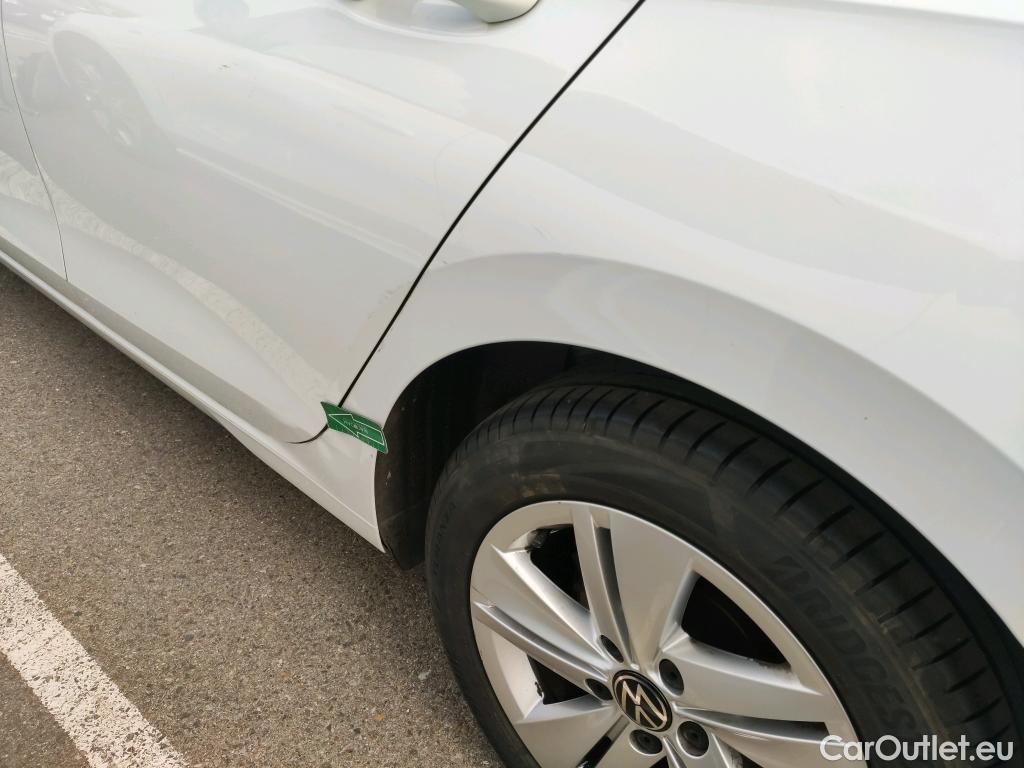  Volkswagen  Golf  VIII Berlina 2.0 TDI 115CV MT6 E6d #3