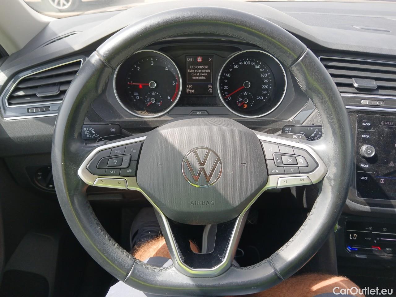  Volkswagen  Tiguan  Life 2.0 TDI 150CV AT7 E6d #3