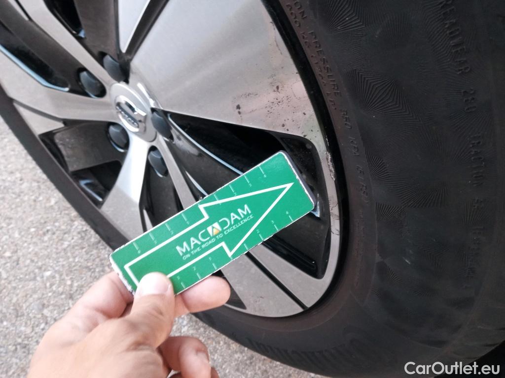  Volvo  XC 40 VOLVO XC40 / 2017 / 5P / todoterreno 1.5 T4 Twin Recharge Inscription Ex Auto #40