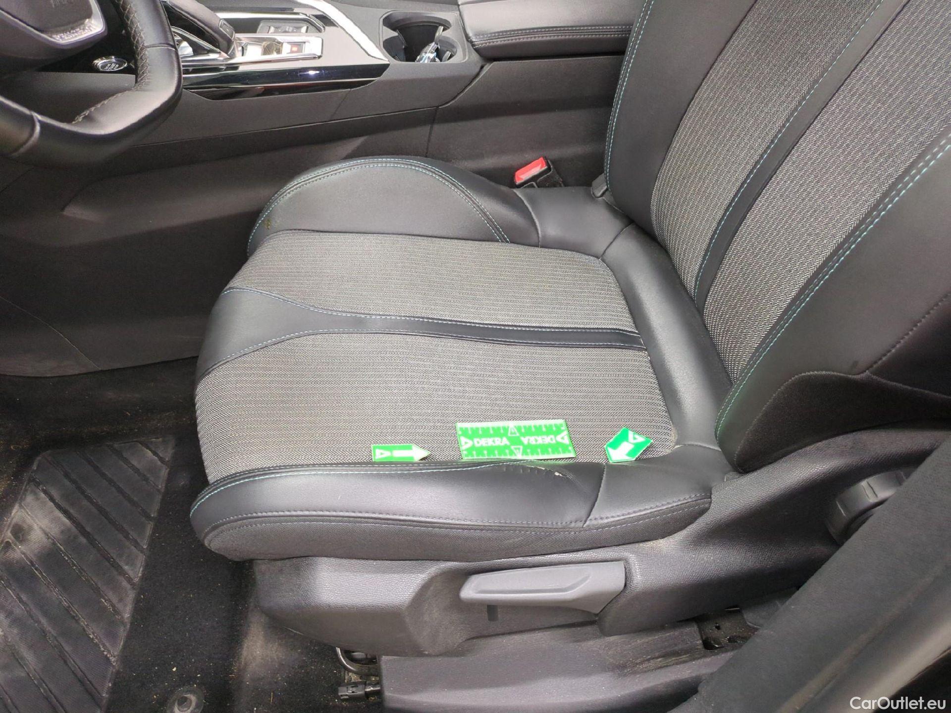  Peugeot  5008  Allure Pack 1.2 PureTech 130CV BVA8 7 Sieges E6d #2
