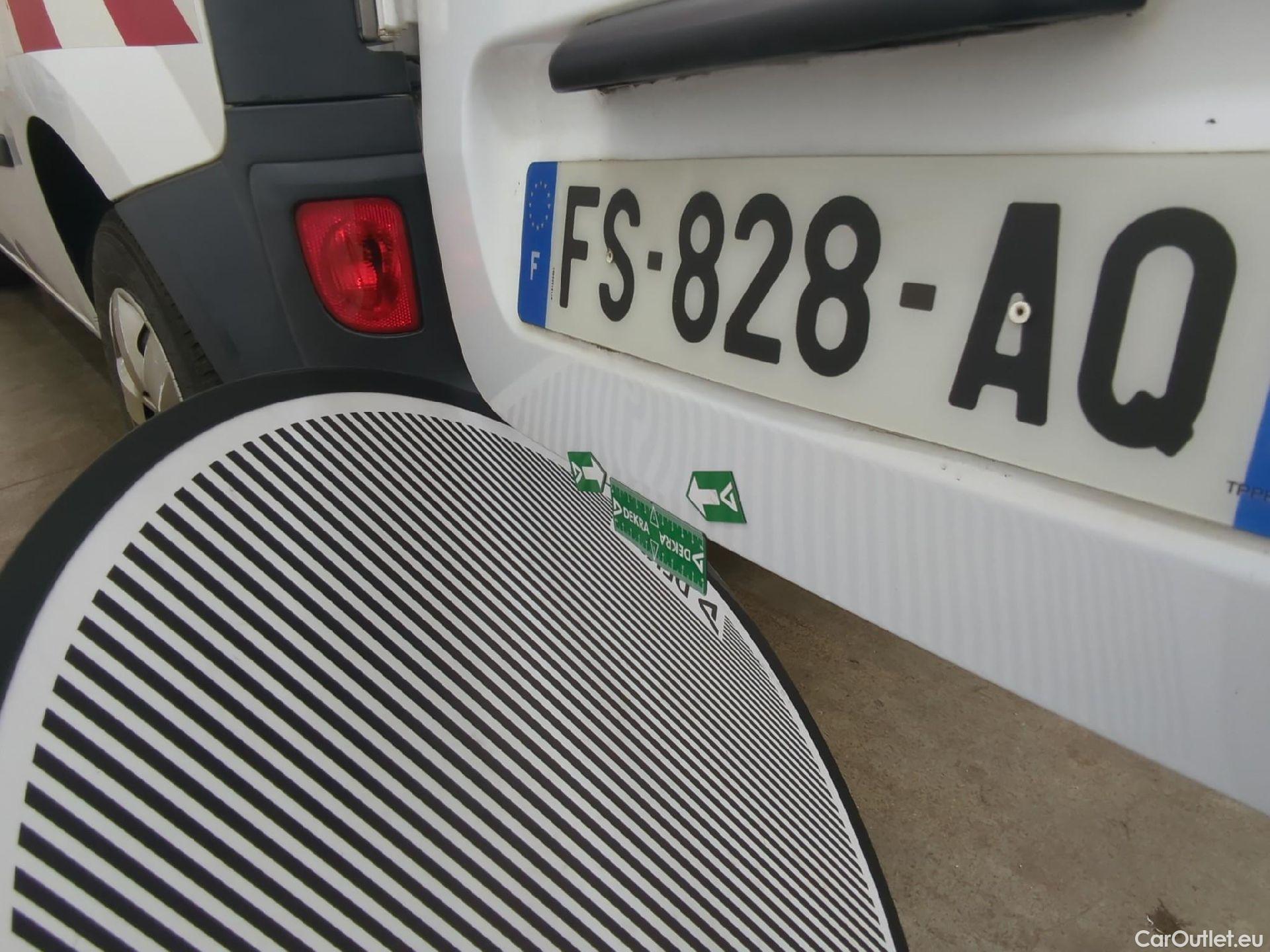  Renault  Kangoo RENAULT  Express / 2013 / 4P / Fourgonnette Extra R-Link - Blue dCi 95 #65