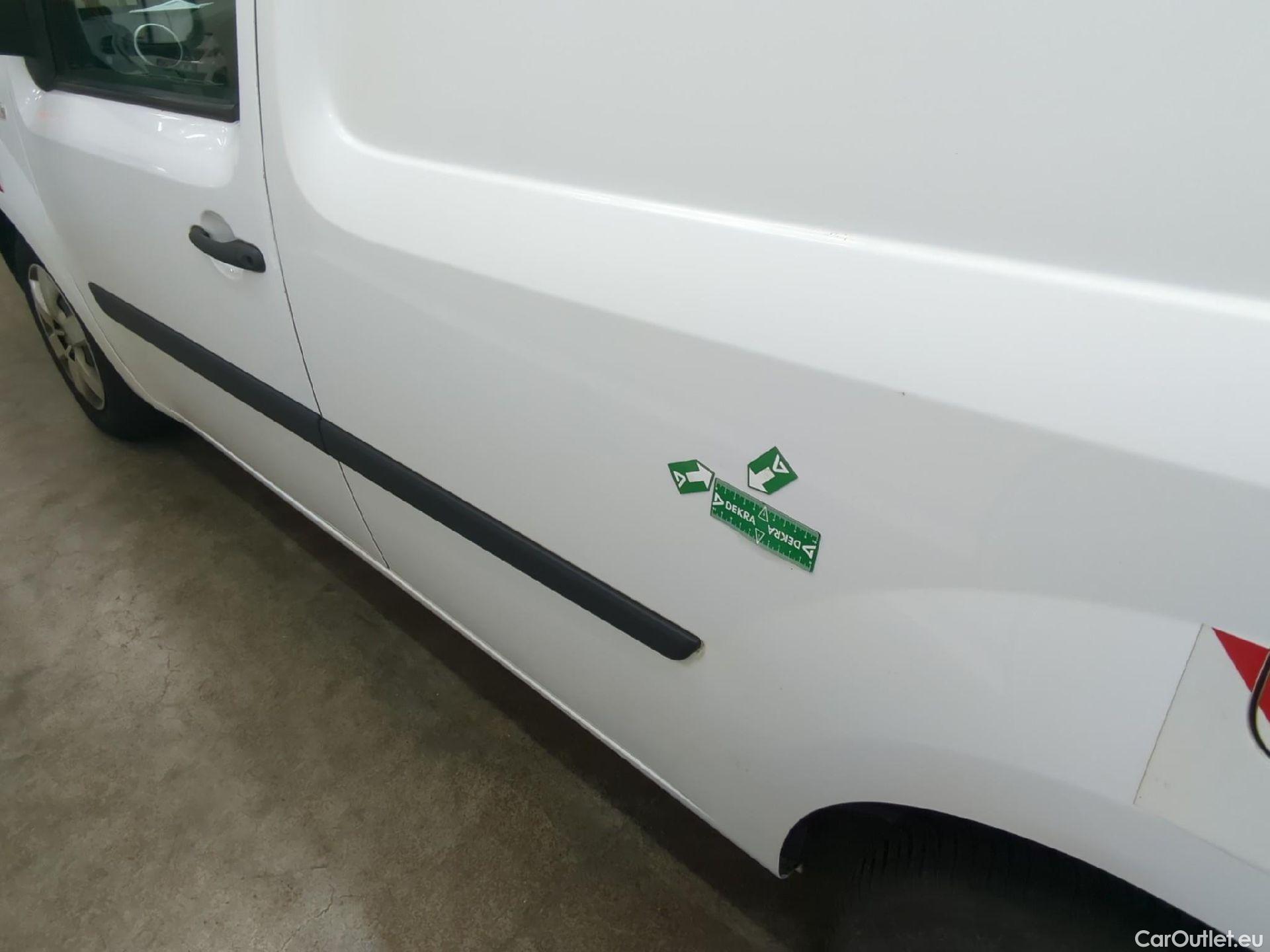  Renault  Kangoo RENAULT  Express / 2013 / 4P / Fourgonnette Extra R-Link - Blue dCi 95 #61