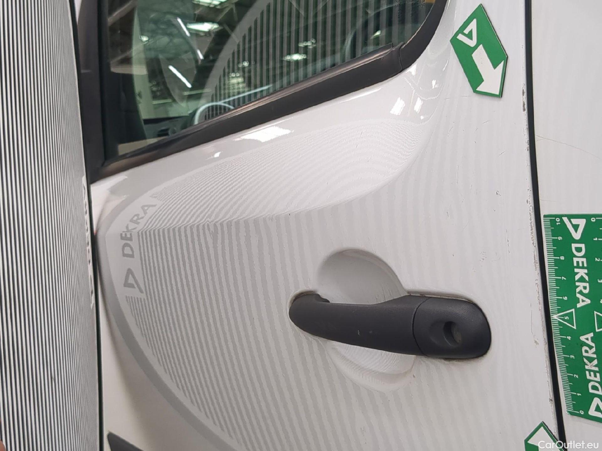  Renault  Kangoo RENAULT  Express / 2013 / 4P / Fourgonnette Extra R-Link - Blue dCi 95 #55