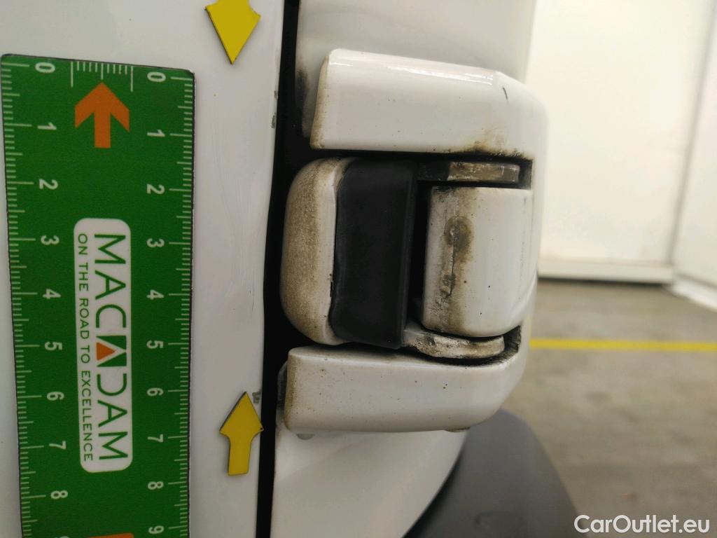  Peugeot  Expert  Fourgon Premium L1 1.5 HDi 120CV BVM6 E6d #4