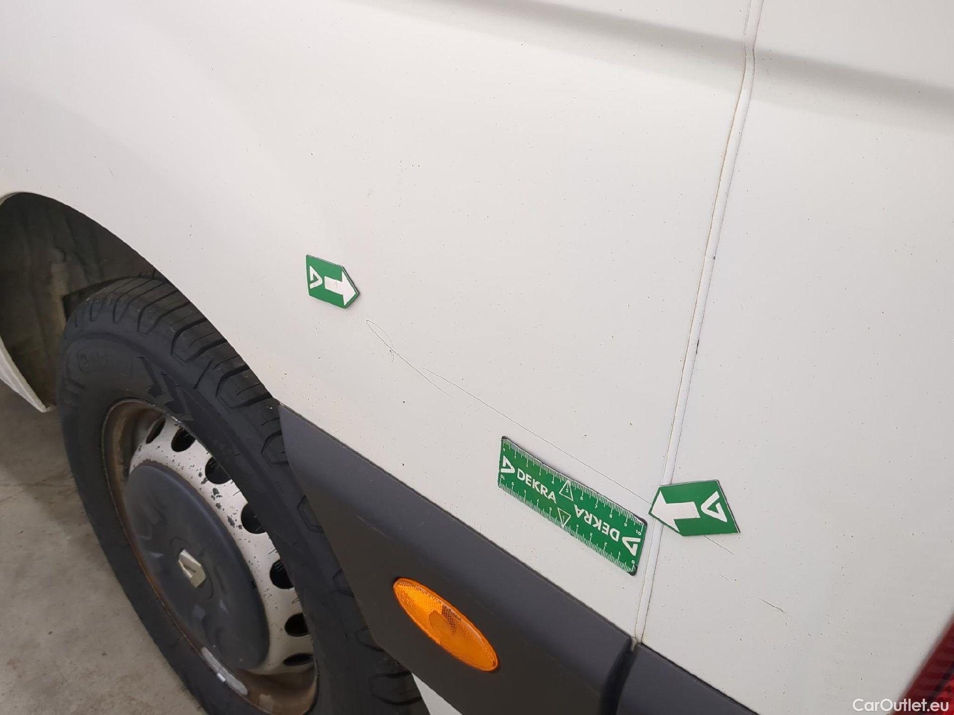  Renault  Master RENAULT  VU 4p Fourgon CA GCf Trac F3500 L3H2 dCi 130 Euro6 #53