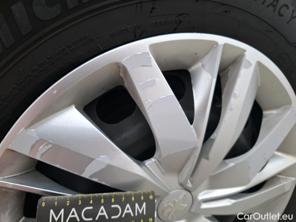  Peugeot  208  Premium 1.5 HDi 100CV BVM6 E6d #55