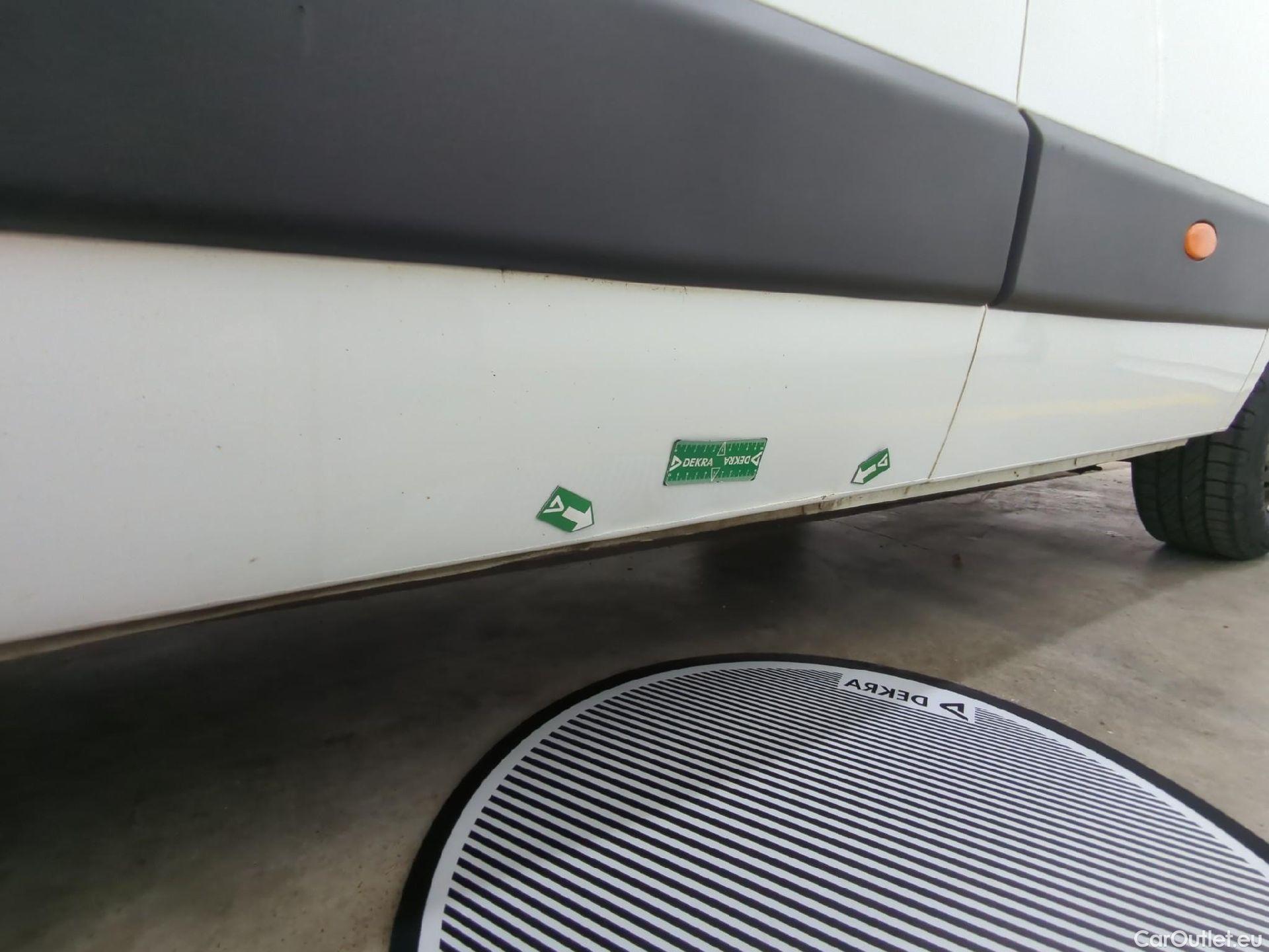  Renault  Master RENAULT  VU 4p Fourgon CA GCf Trac F3500 L3H2 dCi 130 Euro6 #52