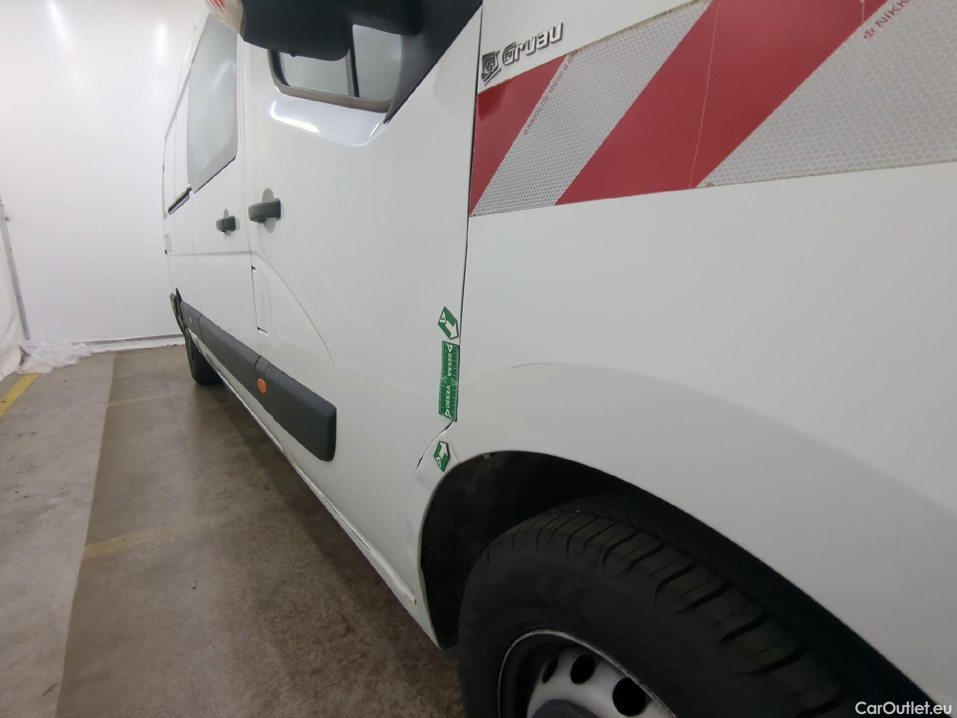  Renault  Master RENAULT  VU 4p Fourgon CA GCf Trac F3500 L3H2 dCi 130 Euro6 #38