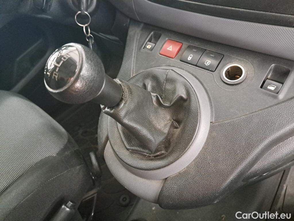  Citroen  Berlingo CITROEN  VU 3p Fourgonnette BlueHDi 100 BVM Club M #14