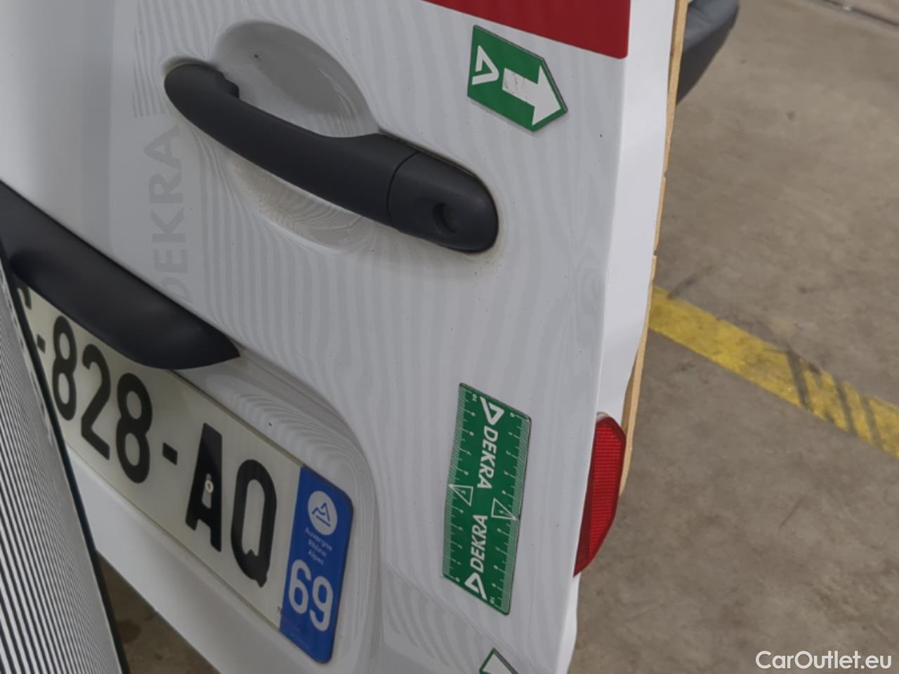  Renault  Kangoo RENAULT  Express / 2013 / 4P / Fourgonnette Extra R-Link - Blue dCi 95 #62