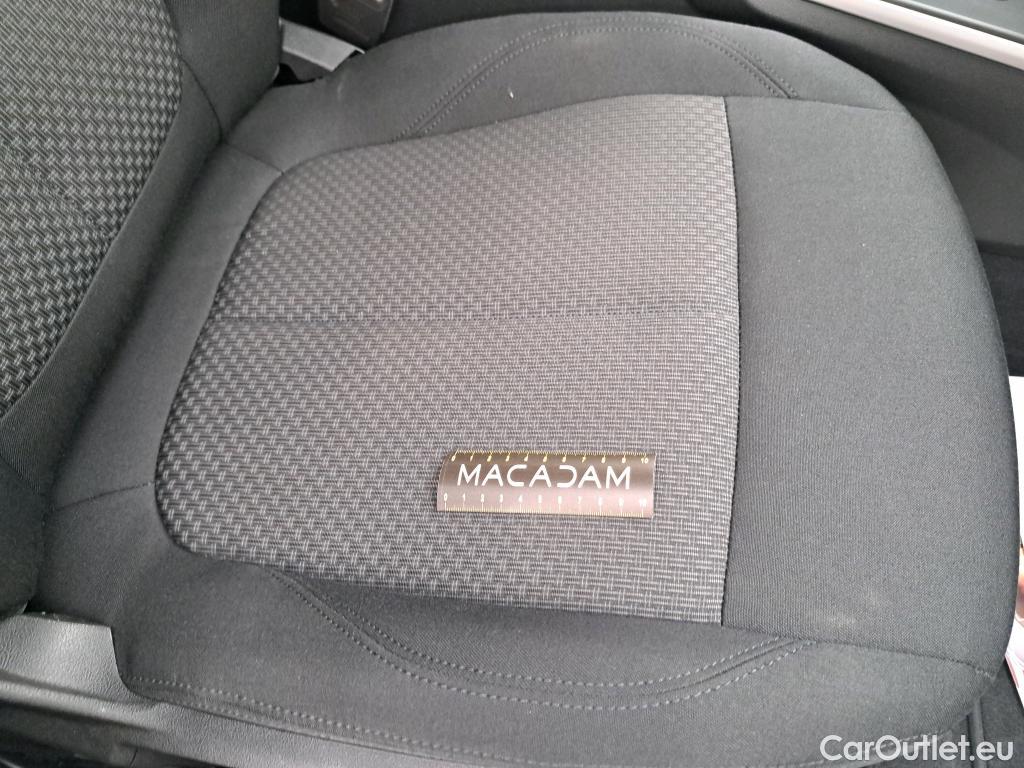  Bmw  Serie 1 BMW Série 1 / 2019 / 5P / Berline 116i Business Design / VO RECONDITIONNE - PHOTOS AVANT RECONDITIONNEMENT #2