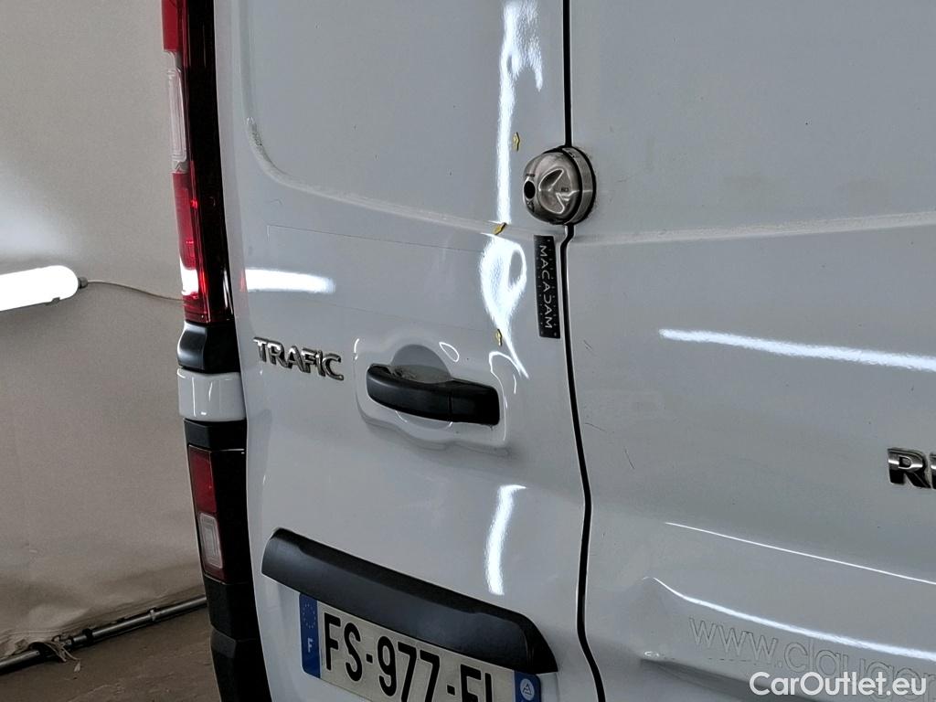  Renault  Trafic RENAULT  / 2019 / 4P / Fourgon tole FG GCF L2H1 1300 Energy dCi 145 #47