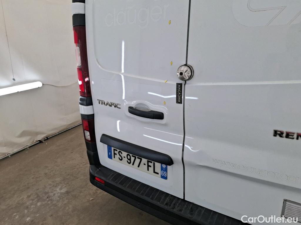  Renault  Trafic RENAULT  / 2019 / 4P / Fourgon tole FG GCF L2H1 1300 Energy dCi 145 #45