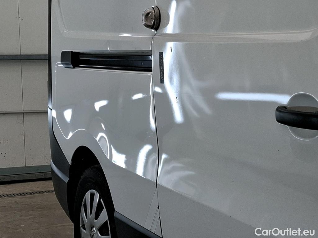  Renault  Trafic RENAULT  / 2019 / 4P / Fourgon tole FG GCF L2H1 1300 Energy dCi 145 #43