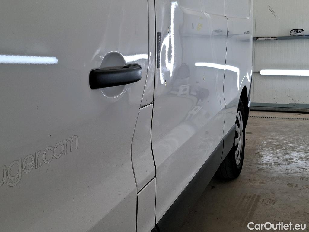  Renault  Trafic RENAULT  / 2019 / 4P / Fourgon tole FG GCF L2H1 1300 Energy dCi 145 #13