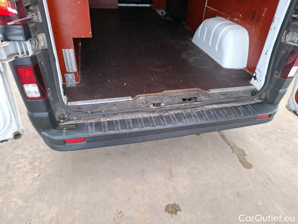  Renault  Trafic RENAULT  / 2019 / 4P / Fourgon tole FG GCF L2H1 1300 Energy dCi 145 #35