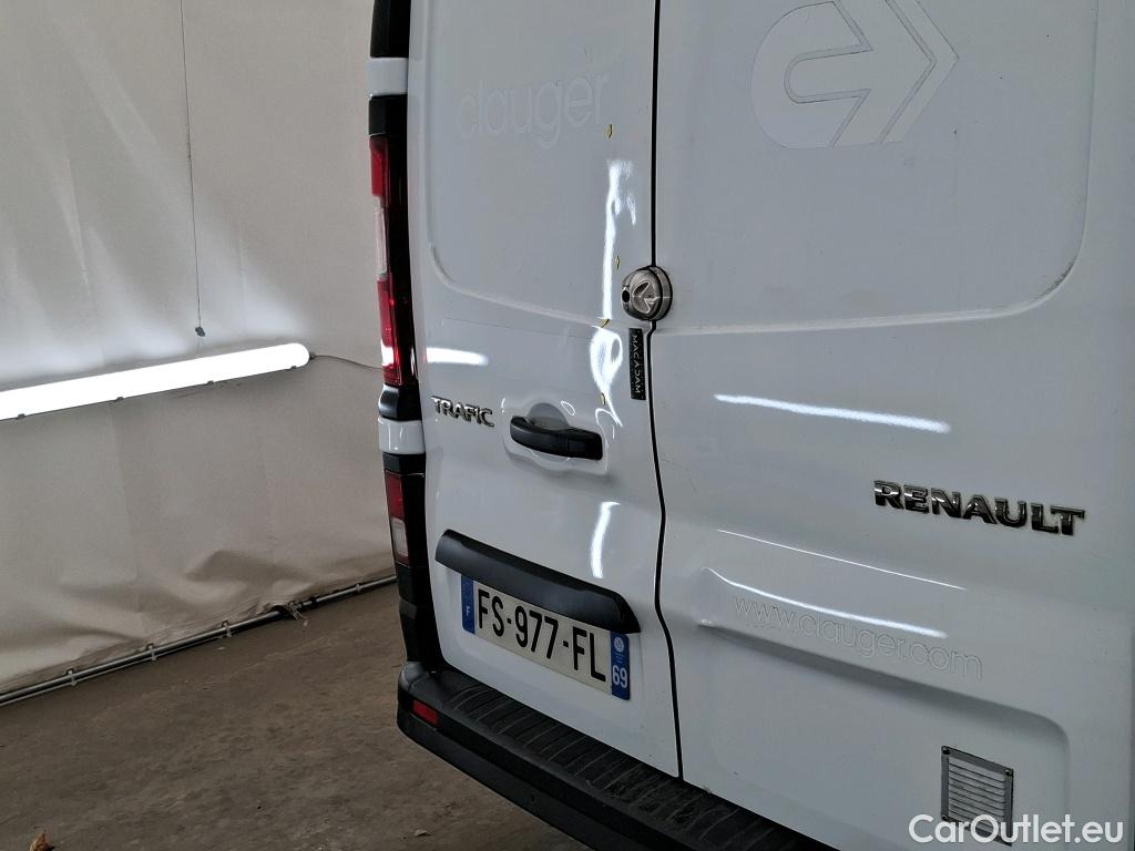  Renault  Trafic RENAULT  / 2019 / 4P / Fourgon tole FG GCF L2H1 1300 Energy dCi 145 #46