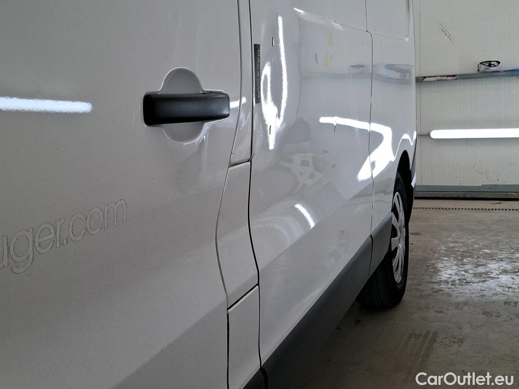  Renault  Trafic RENAULT  / 2019 / 4P / Fourgon tole FG GCF L2H1 1300 Energy dCi 145 #15