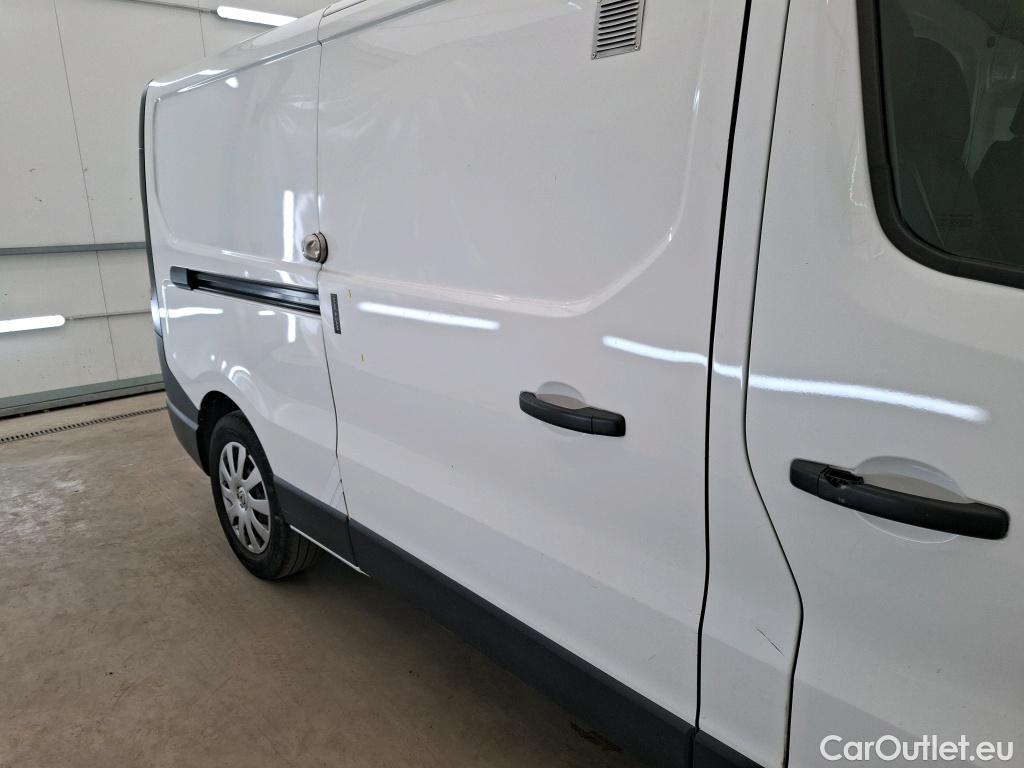  Renault  Trafic RENAULT  / 2019 / 4P / Fourgon tole FG GCF L2H1 1300 Energy dCi 145 #40
