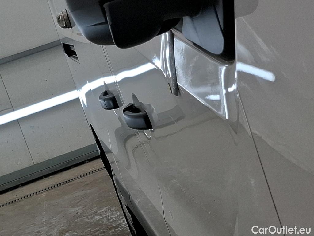  Renault  Trafic RENAULT  / 2019 / 4P / Fourgon tole FG GCF L2H1 1300 Energy dCi 145 #69