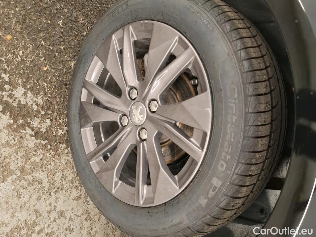  Peugeot  208  (e-) Active Business 50kWh BVA #19