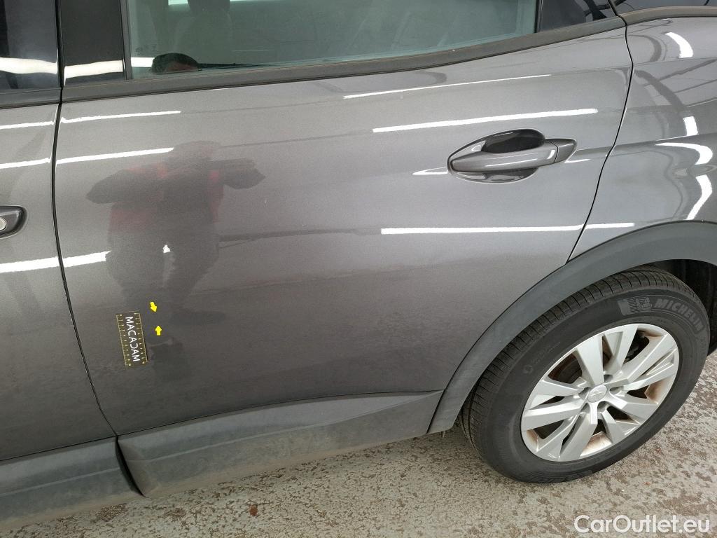 Peugeot  3008  Active Pack 1.2 PureTech 130CV BVM6 E6d #1