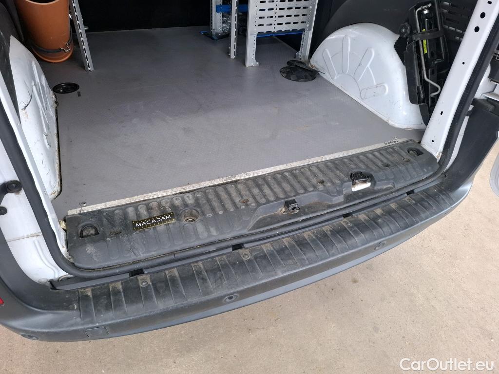  Renault  Kangoo  II Express Grand Confort (L1) 1.5 dCi 80CV BVM6 E6dT #36