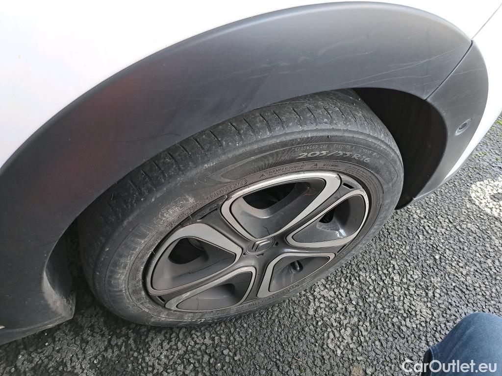  Citroen  C3 CITROEN  / 2016 / 5P / Berline PureTech 110 S&S BVM6 Shine Business #3