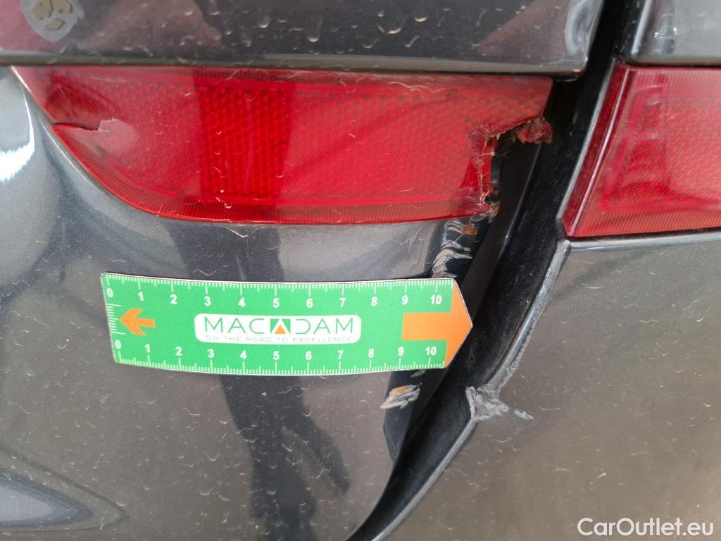  Hyundai  i30  cw Business 1.6 CRDi 115CV BVM6 E6d #13