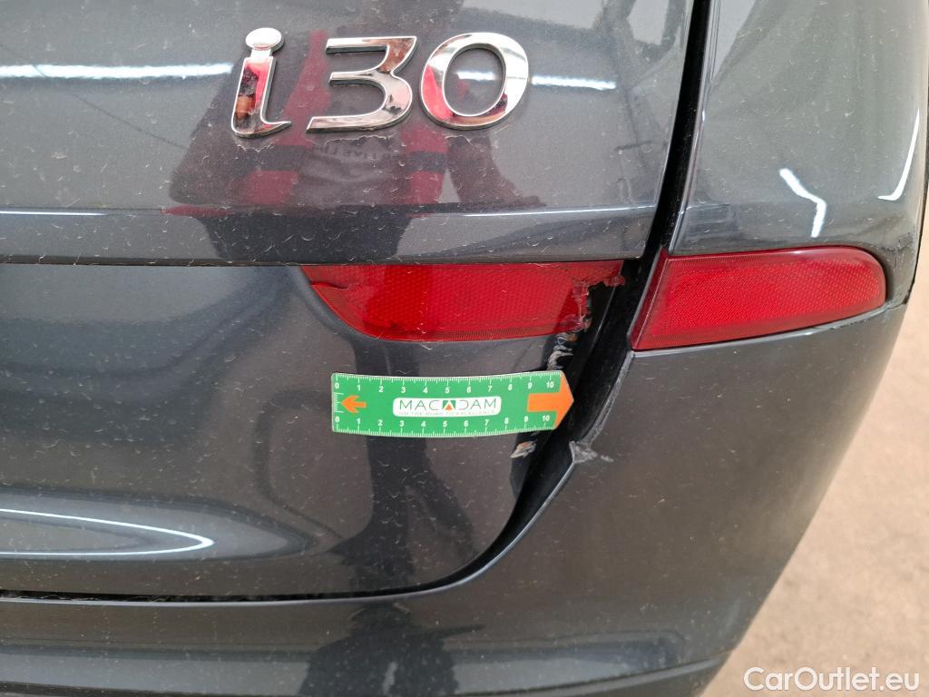  Hyundai  i30  cw Business 1.6 CRDi 115CV BVM6 E6d #12