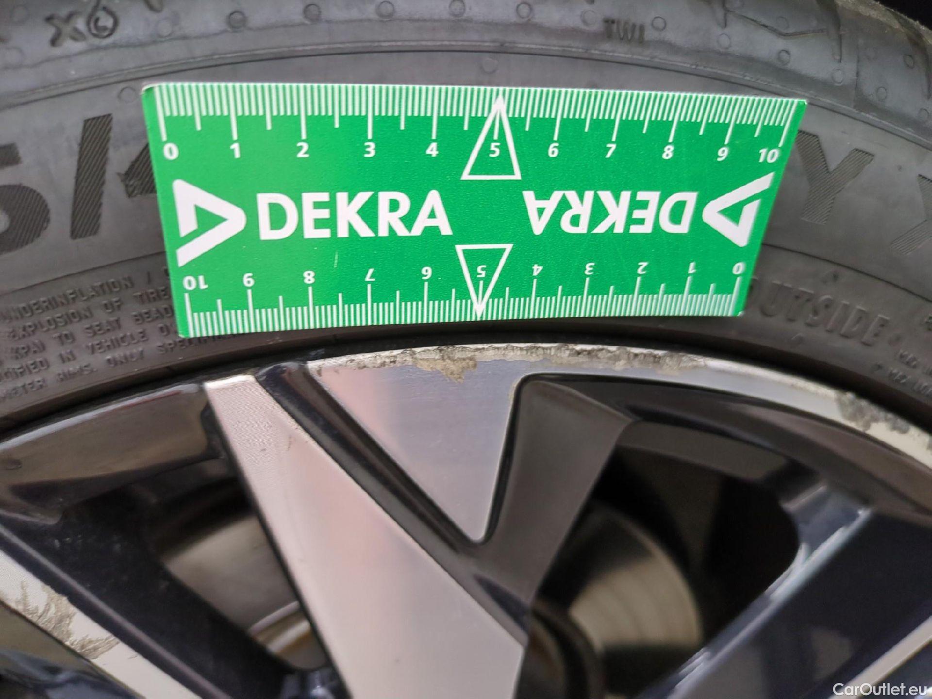  Peugeot  308  Allure 1.2 PureTech 130CV BVA8 E6d #12