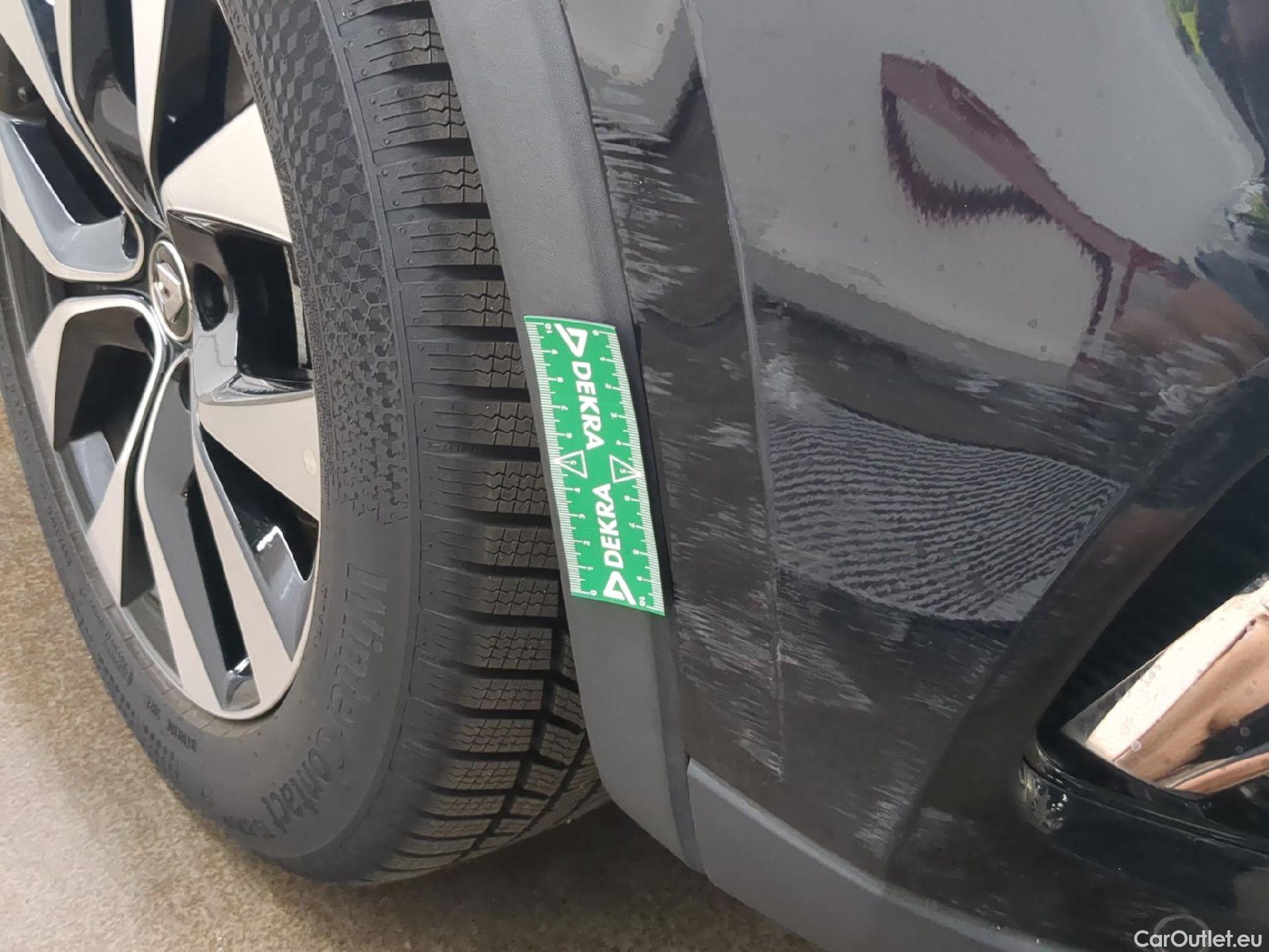  Renault  Arkana  Evolution 1.6 E-TECH Hybrid 145CV BVA6 E6d #19