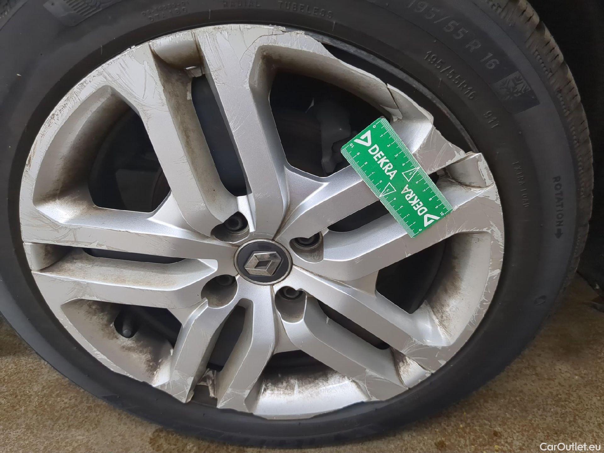  Renault  Clio  IV Business 1.5 dCi 75CV BVM5 E6 #10