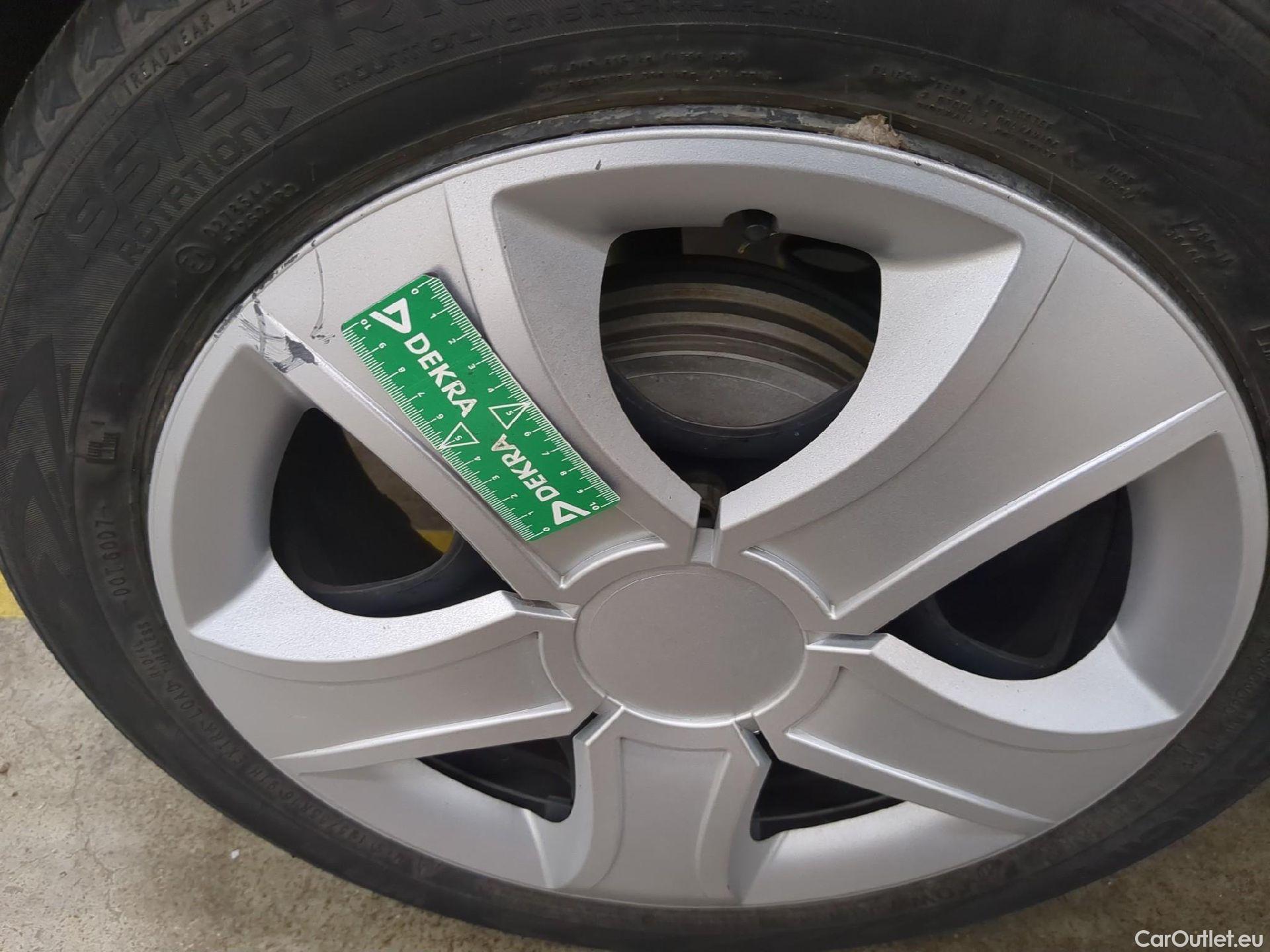  Renault  Clio  IV Business 1.5 dCi 75CV BVM5 E6 #8