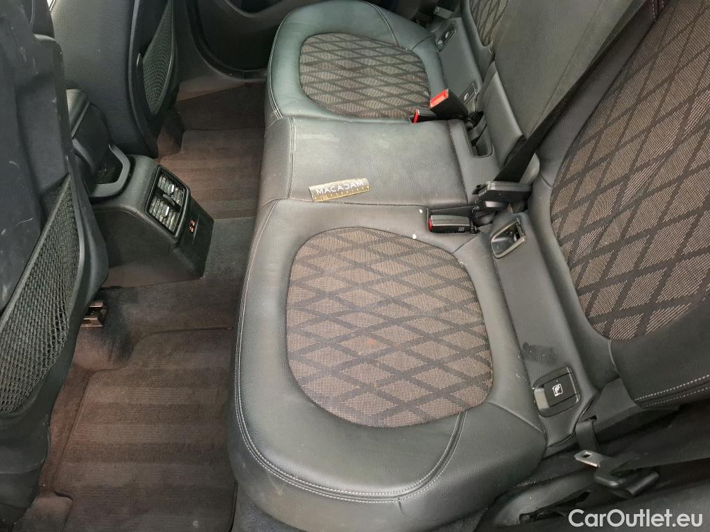 Bmw  X1 Série  sDrive 18 i xLine 1.5 140CV BVA7 E6dT #1