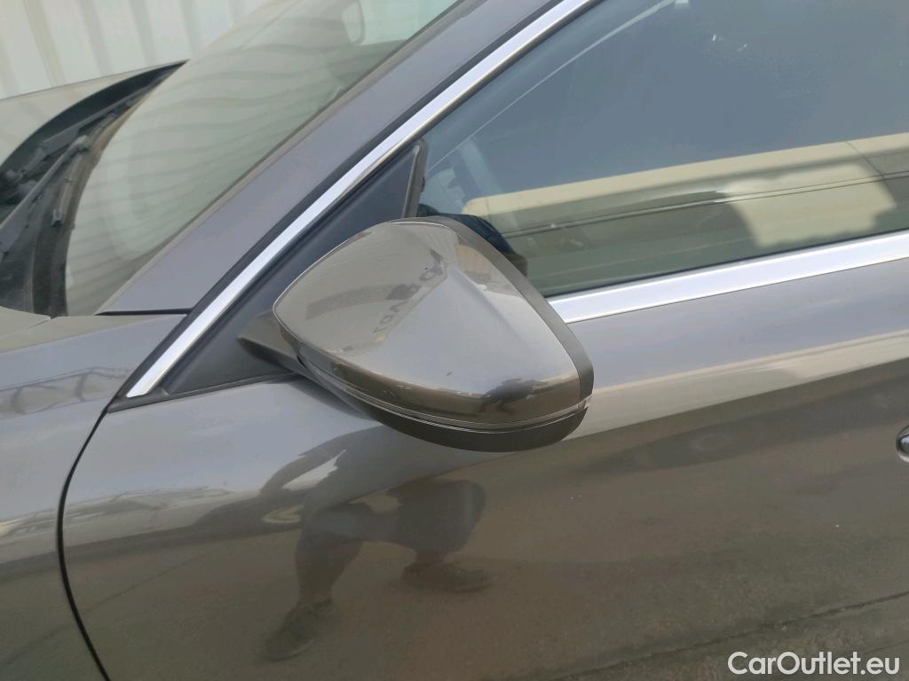  Peugeot  508 PEUGEOT  / 2018 / 5P / berlina con portón  5P Business Line BlueHDi 130 EAT8 (AC) #19
