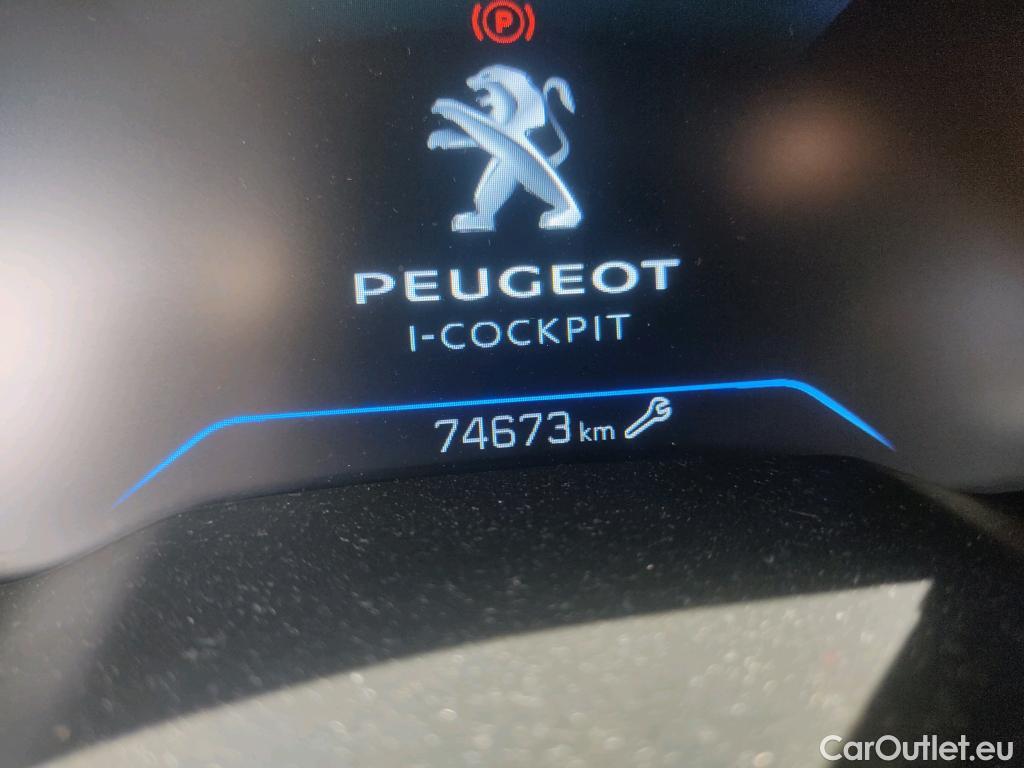  Peugeot  508 PEUGEOT  / 2018 / 5P / berlina con portón  5P Business Line BlueHDi 130 EAT8 (AC) #15