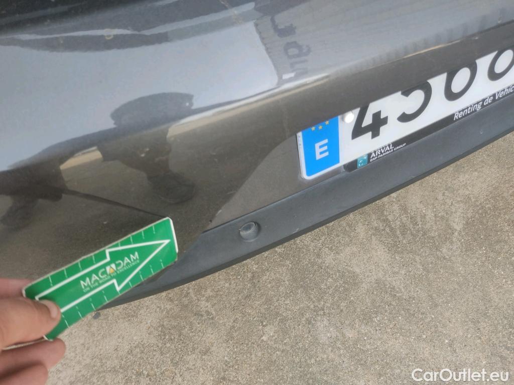  Peugeot  508 PEUGEOT  / 2018 / 5P / berlina con portón  5P Business Line BlueHDi 130 EAT8 (AC) #9