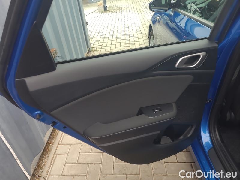 KIA  Cee'd Ceed Sportswagon (2018->) Ceed SW 1.5 T-GDI 118 Spin 5d #14